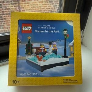 LEGO Skaters in the Park Exclusive Set